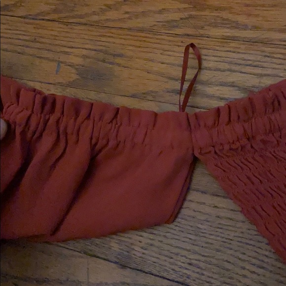 Beautiful blouse - Picture 3 of 3